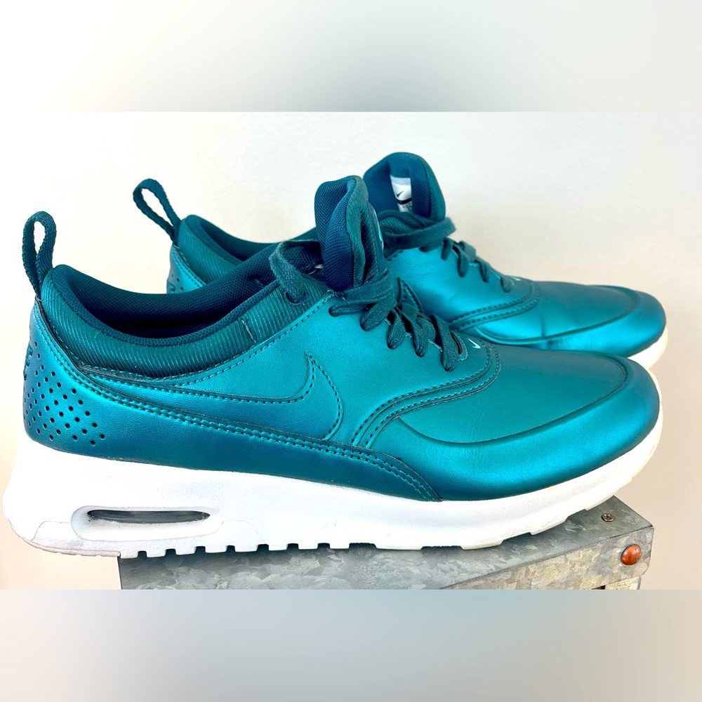 Rare Nike Air Max Thea Sneakers, Size 8
